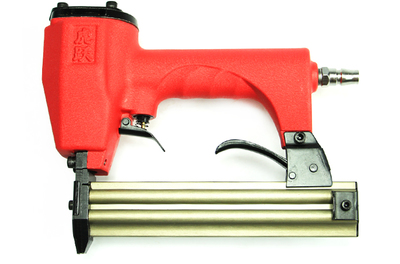 恒匠峰虎躍直釘槍F30 高效精準的木工氣動工具